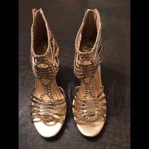 Seychelles gold leather gladiator sandals size 7